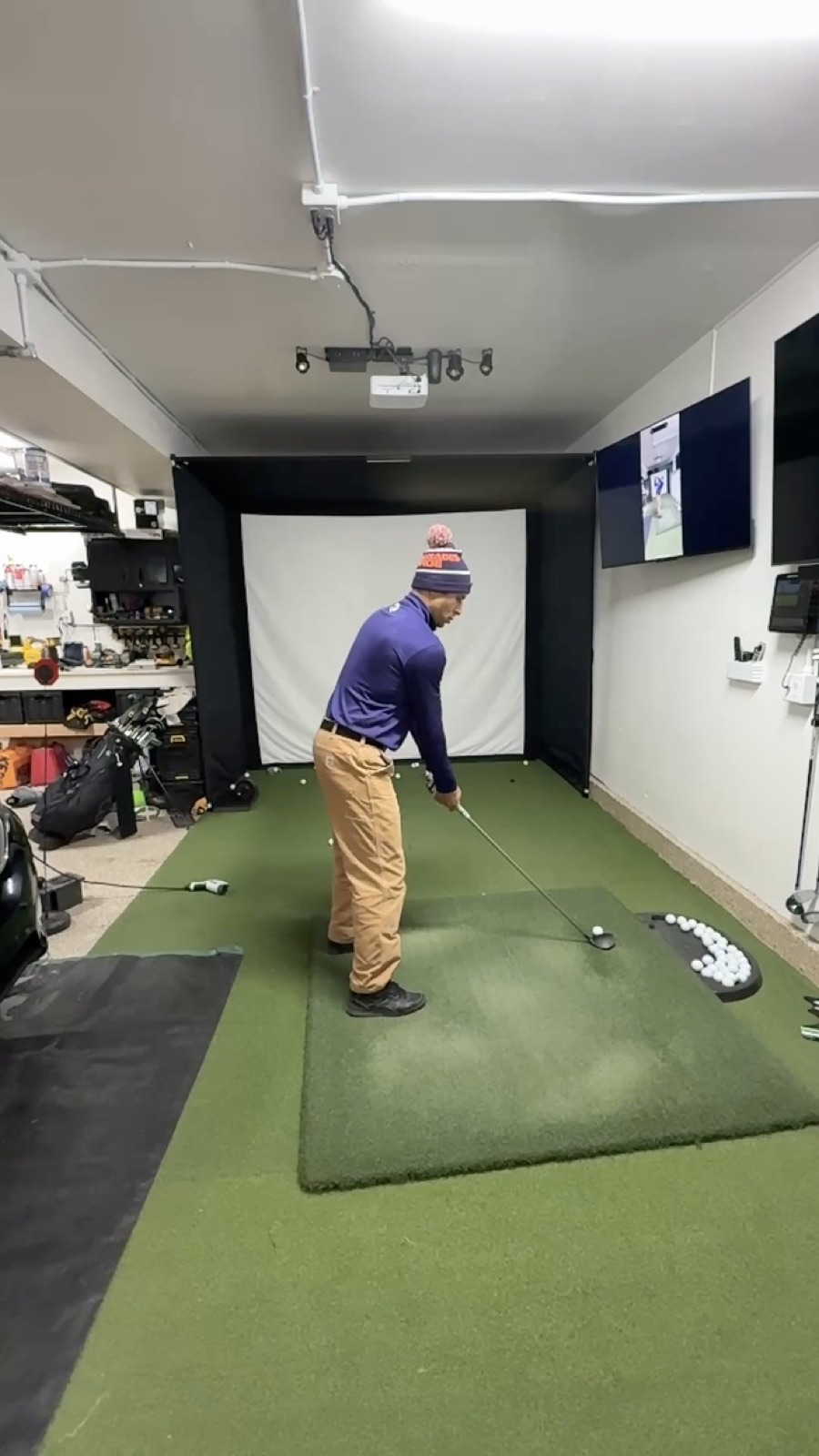 V2 Errol playing with golf-ball arrangement