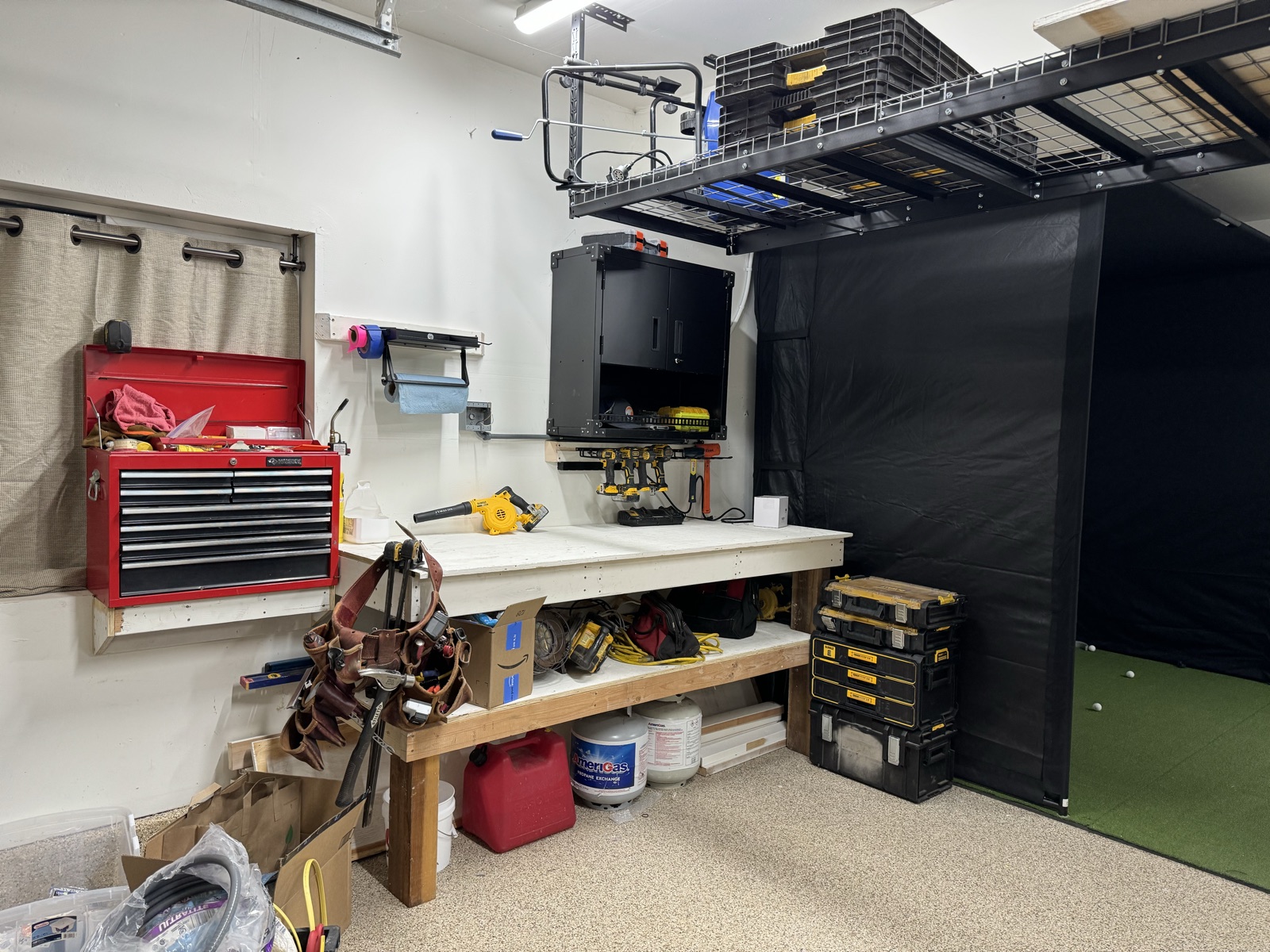 Reveal walkthrough showing the workshop area from another angle