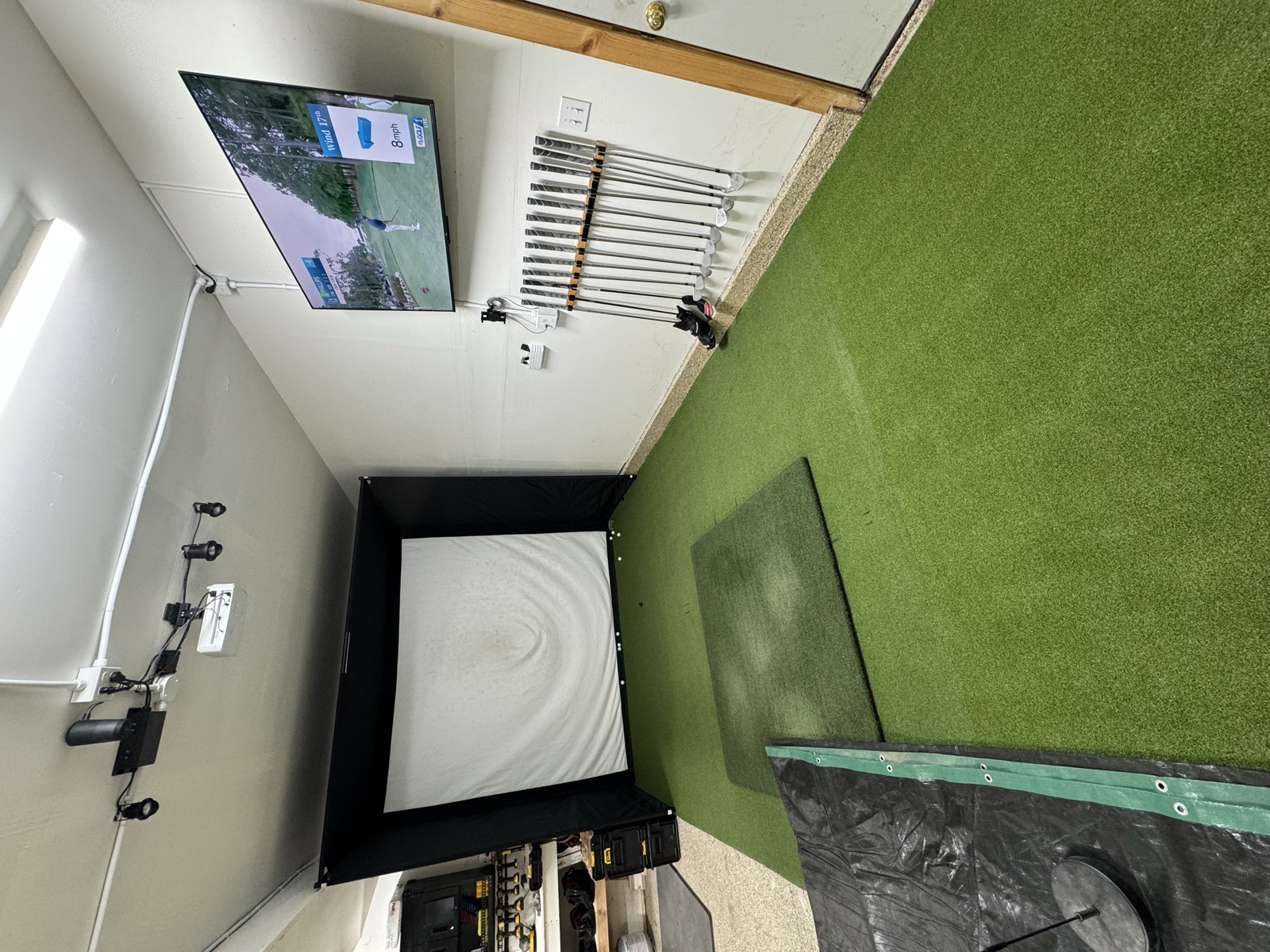 Walkthrough showing the overhead rack populated