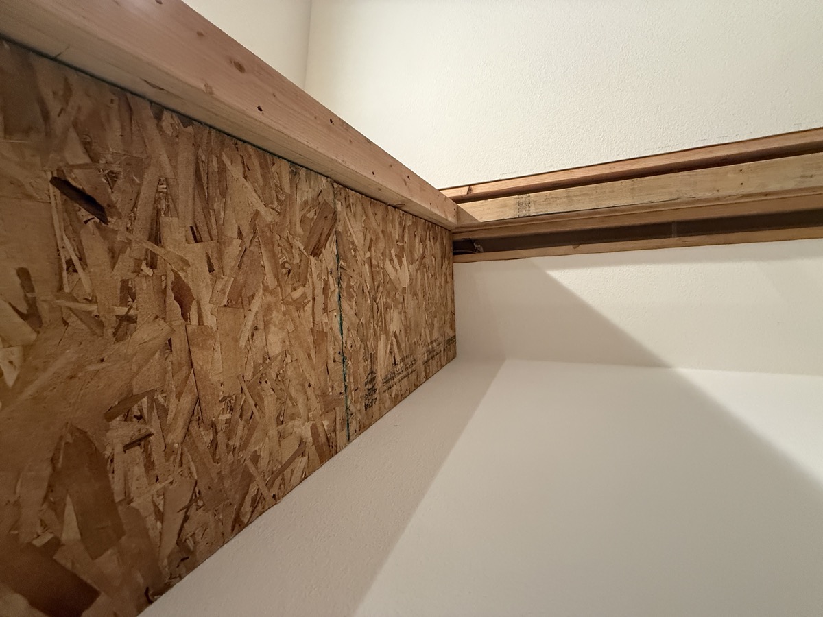 Close-up of knee-wall framing capturing the eave dead angle